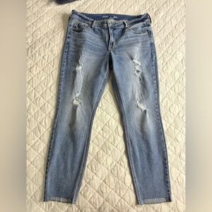 Old Navy Women's Distressed Blue Jeans